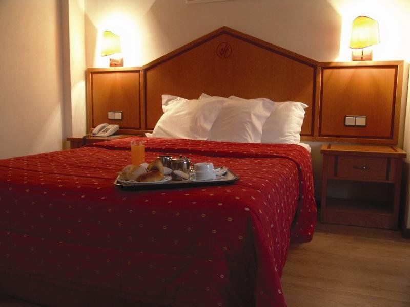 VIP Inn Berna Hotel Lissabon Zimmer foto